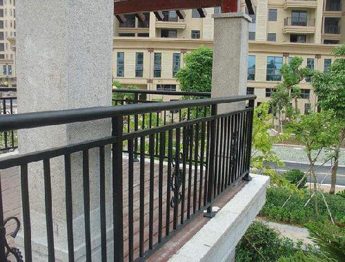 洛陽鋅鋼護欄廠-鋅鋼陽臺